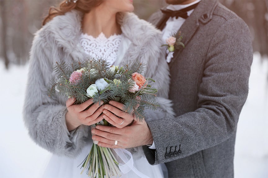 Ilustracja na temat - Ślub i wesele zimą – plusy i minusy